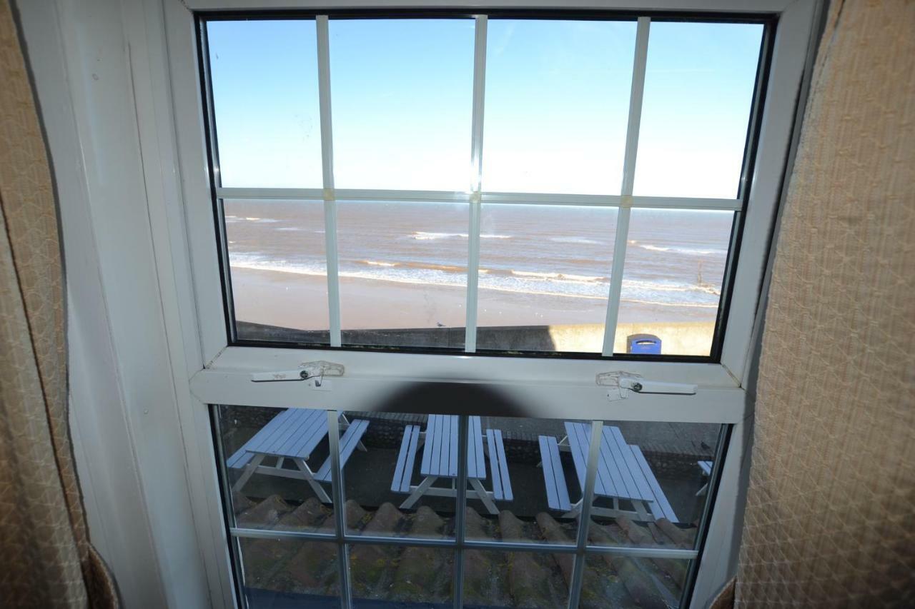 The Two Lifeboats Bed & Breakfast Sheringham Dış mekan fotoğraf